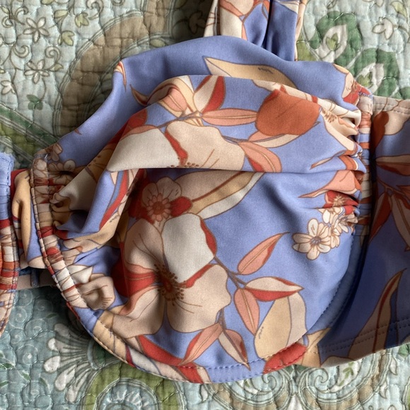 Time & Tru Bikini Top NWT - Picture 2 of 4